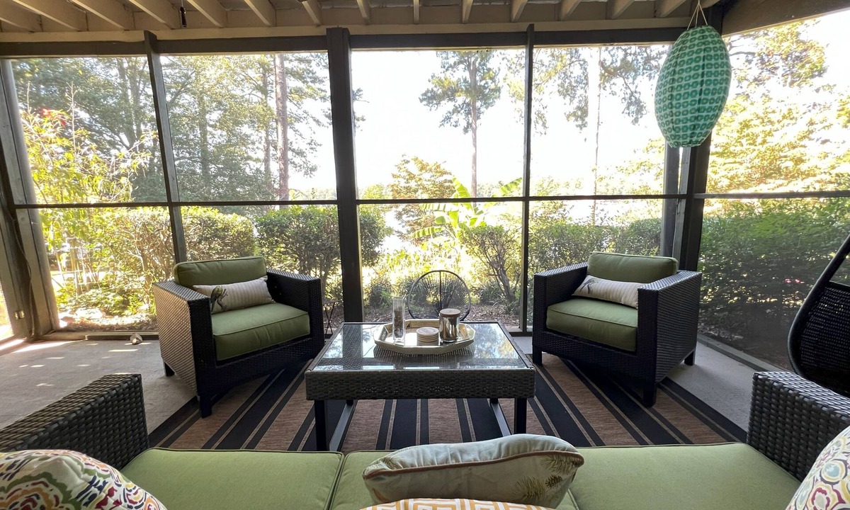 Monticello House | 1 hr from Atlanta! Park like property with private dock, bring your boat.