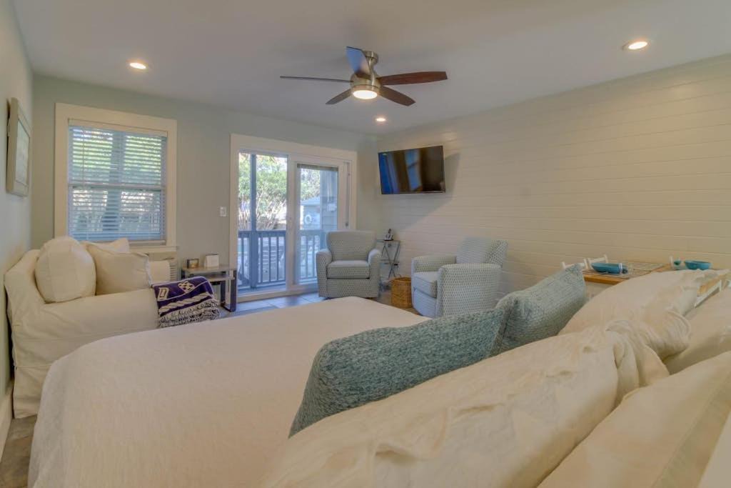 Inlet Beach Apartment | 104 Inlet Sands Condo