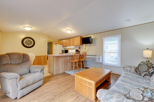 Waynesville House | 13 Mi to Slopes! Group-Friendly Blue Ridge Retreat