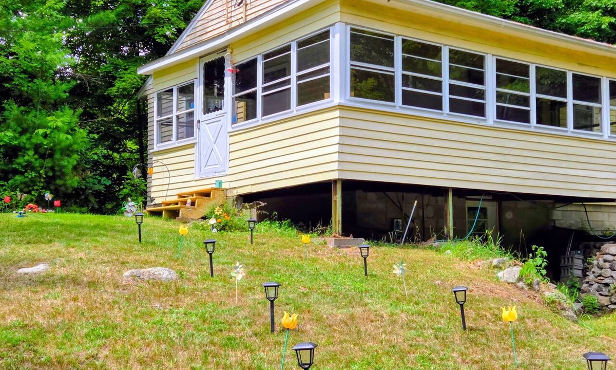 North Lake George House | 1950's Lake George house ranch trail & brook 3 bedroom 6 beds in Hague