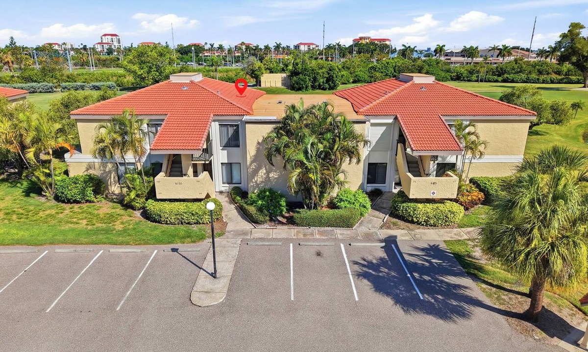 Palma del Mar Condo | 2 Bedroom Golf Course View, minutes from St. Pete Beach.
