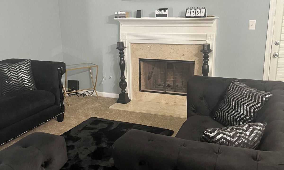Riverdale House | 2-bedroom townhome in adorable College Park