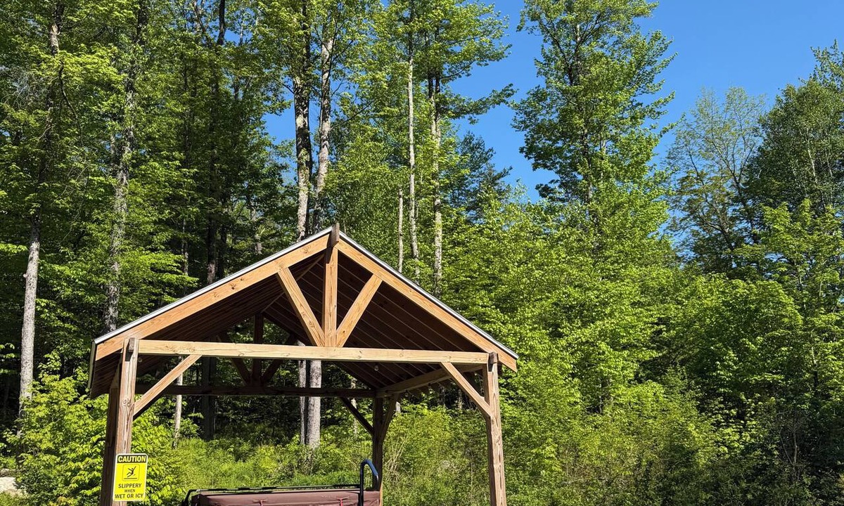 Central Vermont- Killington House | 2-Bedroom Unit in Plymouth Vt located central to Killington, Woodstock & Okemo