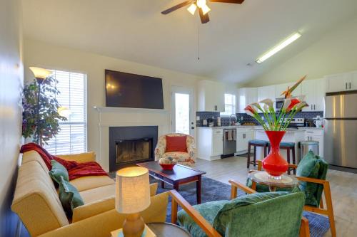 McDonough House | 2 Mi to Town: Fully Equipped Georgia Home w/Deck!