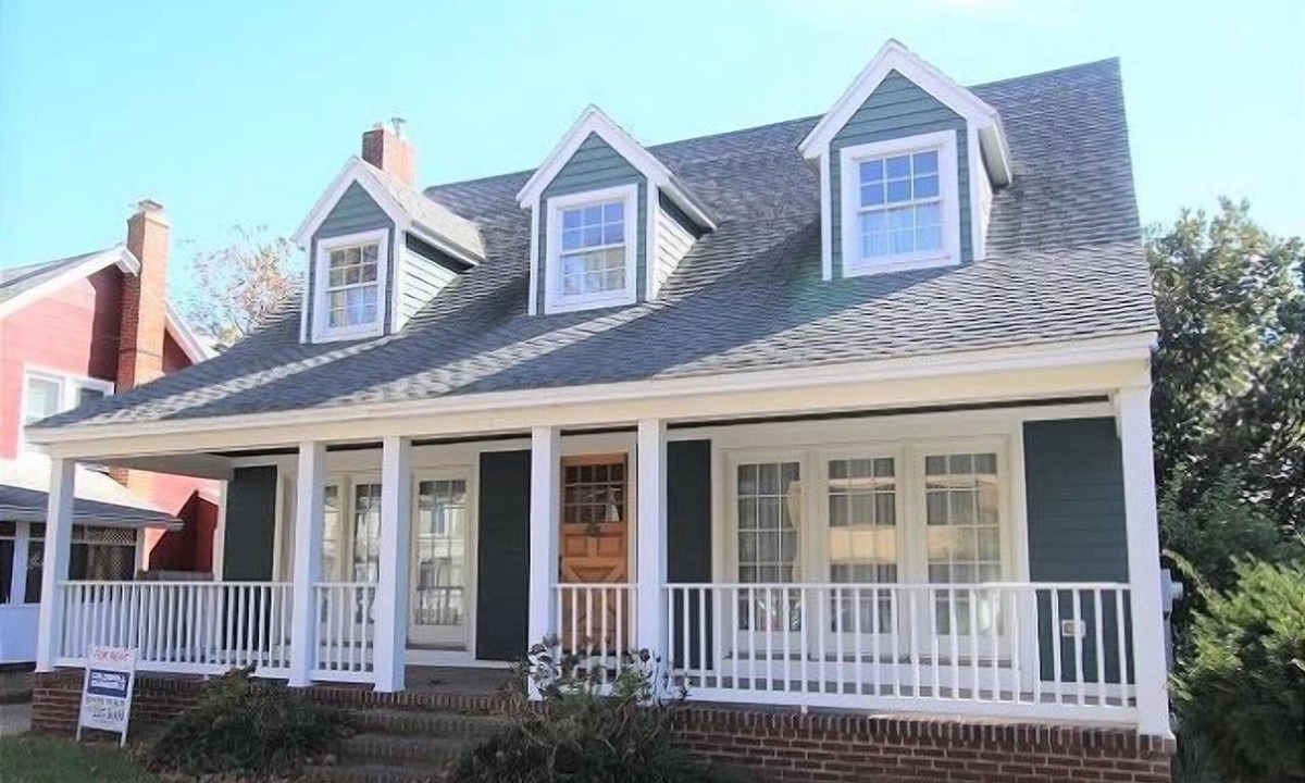 Rehoboth Beach House | 22 Maryland Ave- Family Compound in the Ocean Block of Maryland Avenue, steps from Boardwalk!