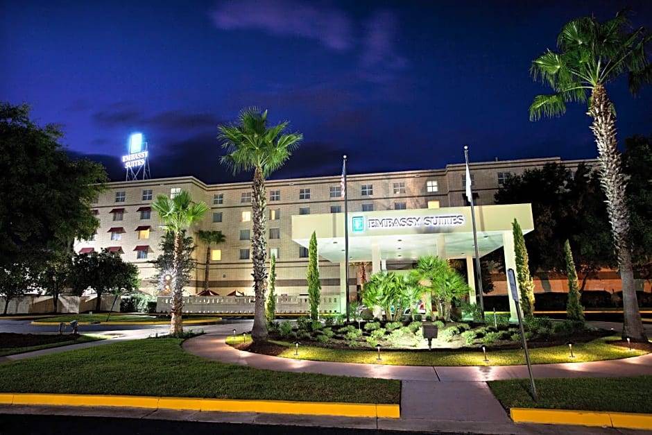 Brunswick Hotel | 3-Star Hotel ∙ Embassy Suites Brunswick