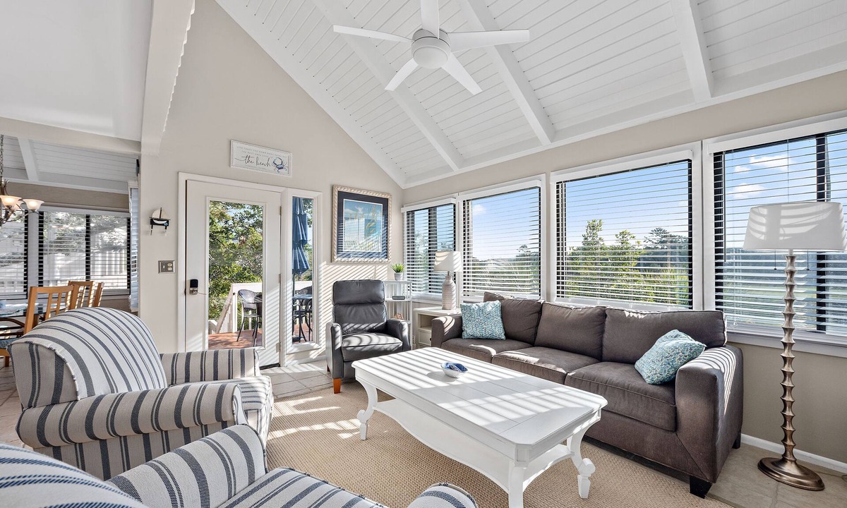 Seabrook Island Cottage | 3BR/2BA Cottage! Close to beach! Golf Course Views! Amenity access available!