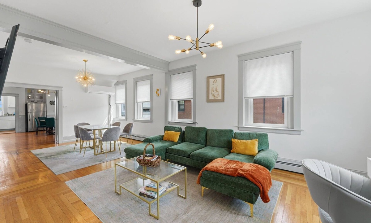 Federal Hill Apartment | 3BR Luxe Penthouse Federal Hill/Downtown Foodies dream!