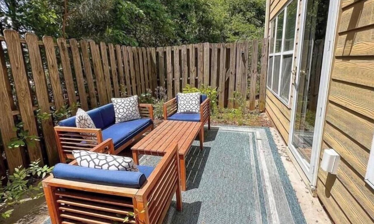 Church Street Apartment | 4 - Bed home, w/Cali King Bed - 12 mins. to DTWN