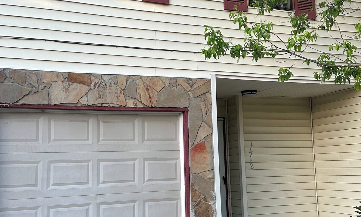 Riverdale House | 4 Beds, King Included house with AC, WiFi in awesome Atlanta near airport!