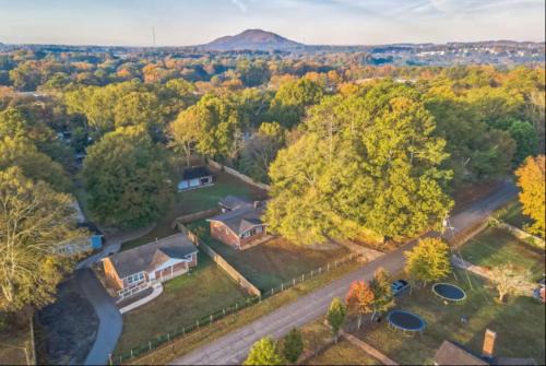 Marietta House | 472 Cozy 5 Bedrooms Spacious Outdoor Area