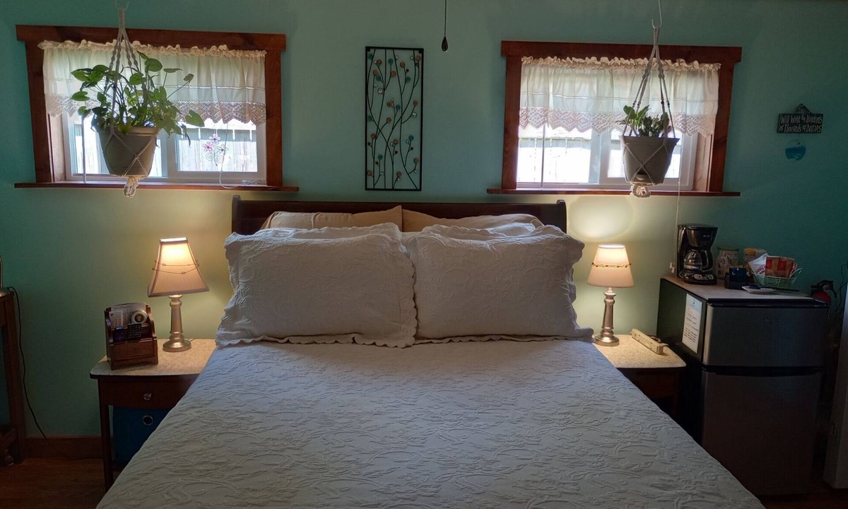Oakley Apartment | 5 stars since 2017! Comfy~Convenient~Safe