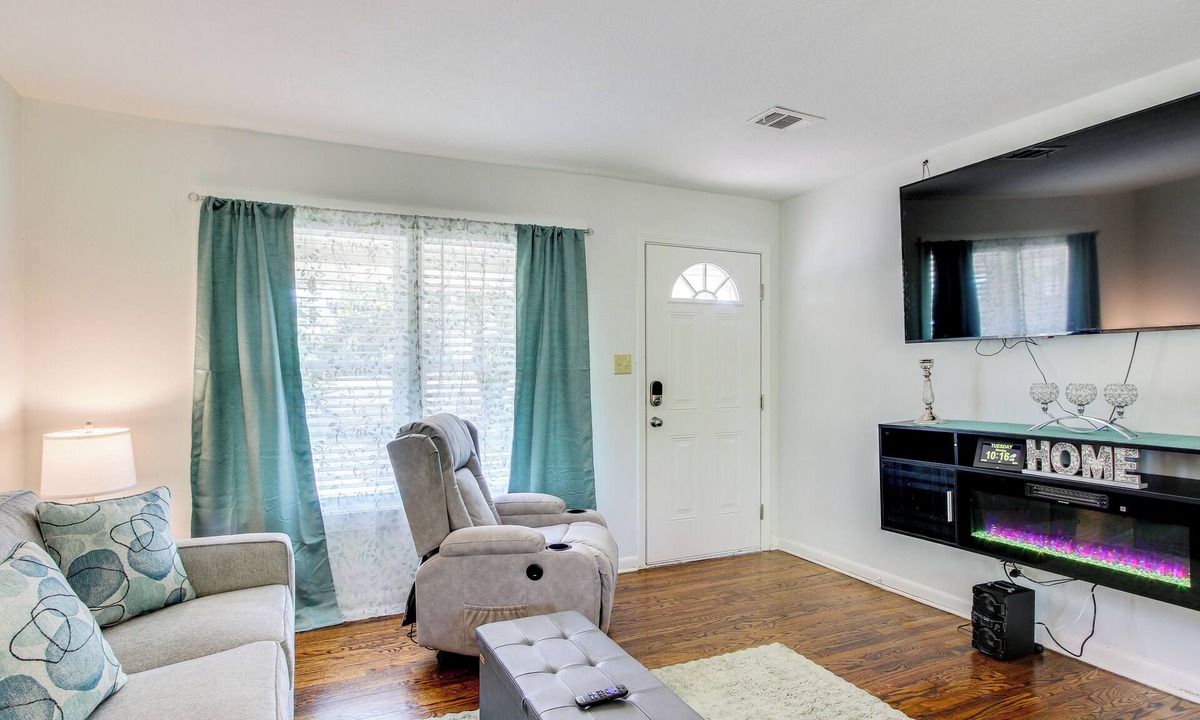 Augusta House | 7 Mi to Dtwn: Family-Friendly Augusta Home w/Yard