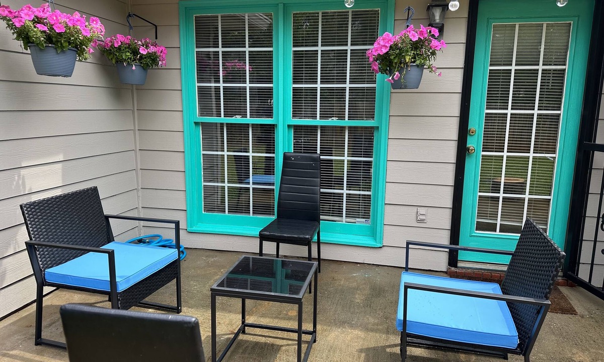 Columbus House | 8 min. to Fort Moore! relaxing & cozy