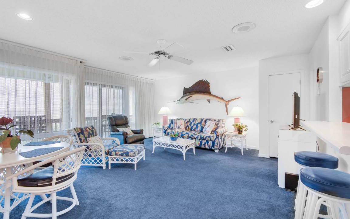 Fort Bay Condo | 88 m² Condo ∙ 1 bedroom ∙ 6 guests