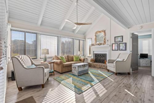 Sealoft Villas House | 947 Sealoft Villa