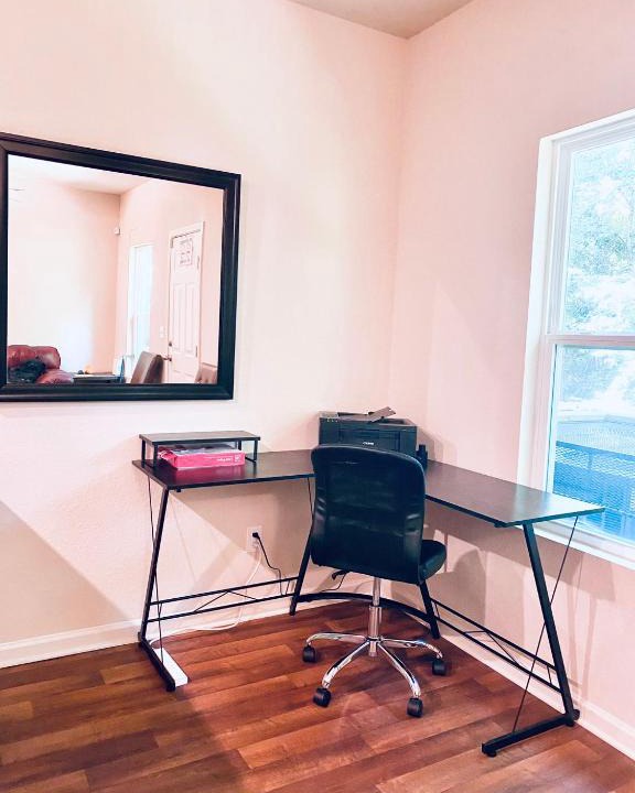 East Point Apartment | Affordable Airport Layover