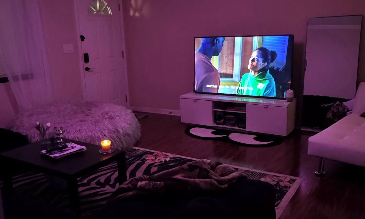 East Point Apartment | An Elevated Stay 15 minutes from Benz Stadium