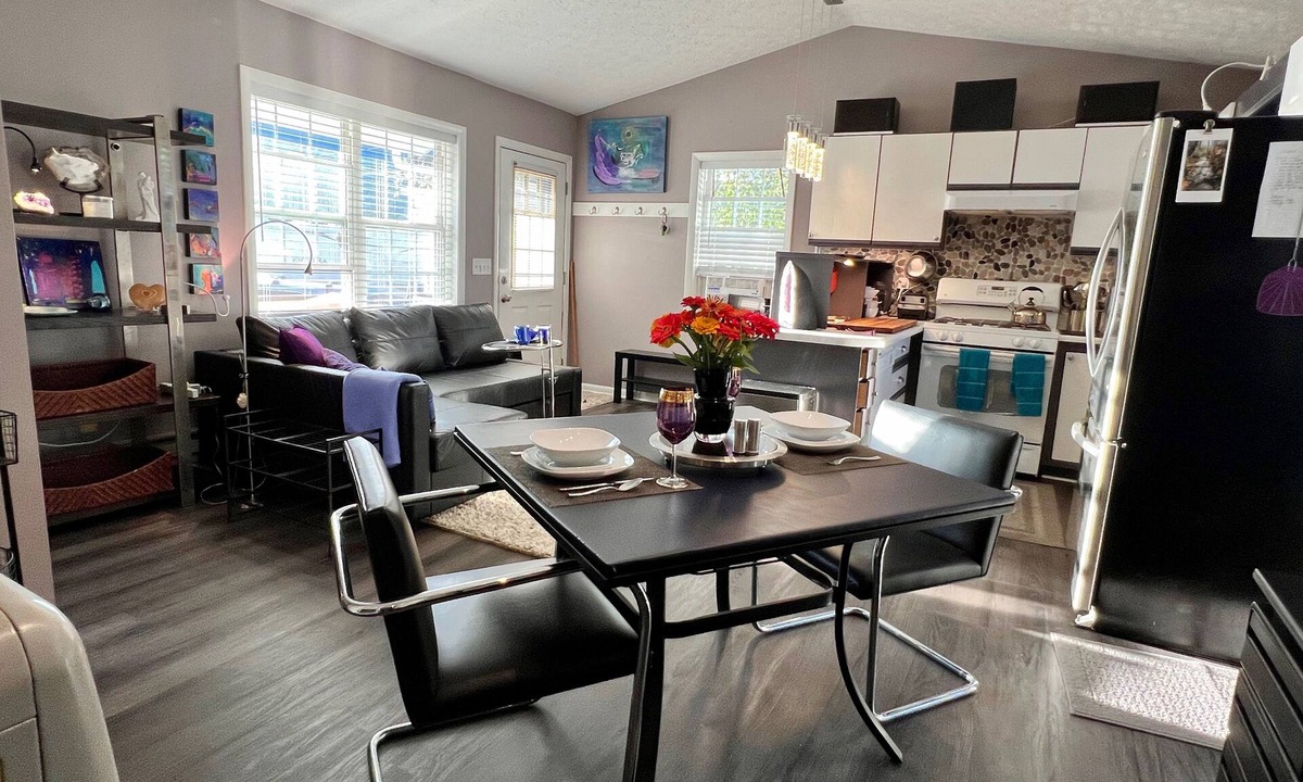Waynesville House | Artful Cottage Mountain Retreat Waynesville, NC