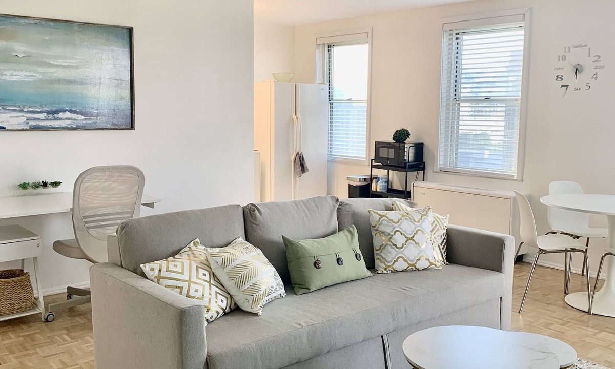 Peachtree Center Condo | ATL Downtown Condo w Balcony in the heart of the city.