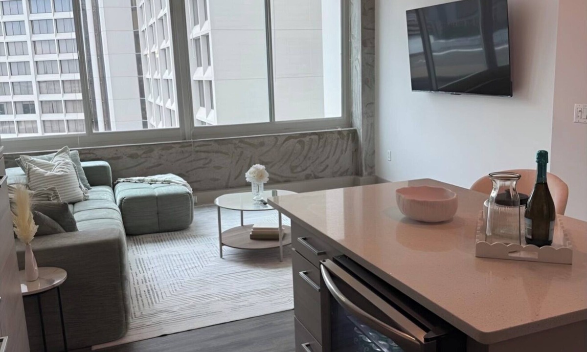 Downtown Atlanta Apartment | Atlanta Skyline Retreat Modern Luxury Downtown Home
