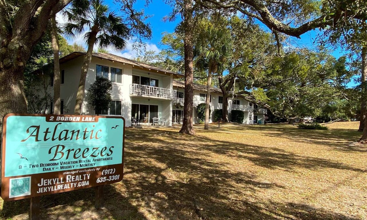 Jekyll Island Apartment | Atlantic Breeze #8 2 bedrooms, 2 bathrooms