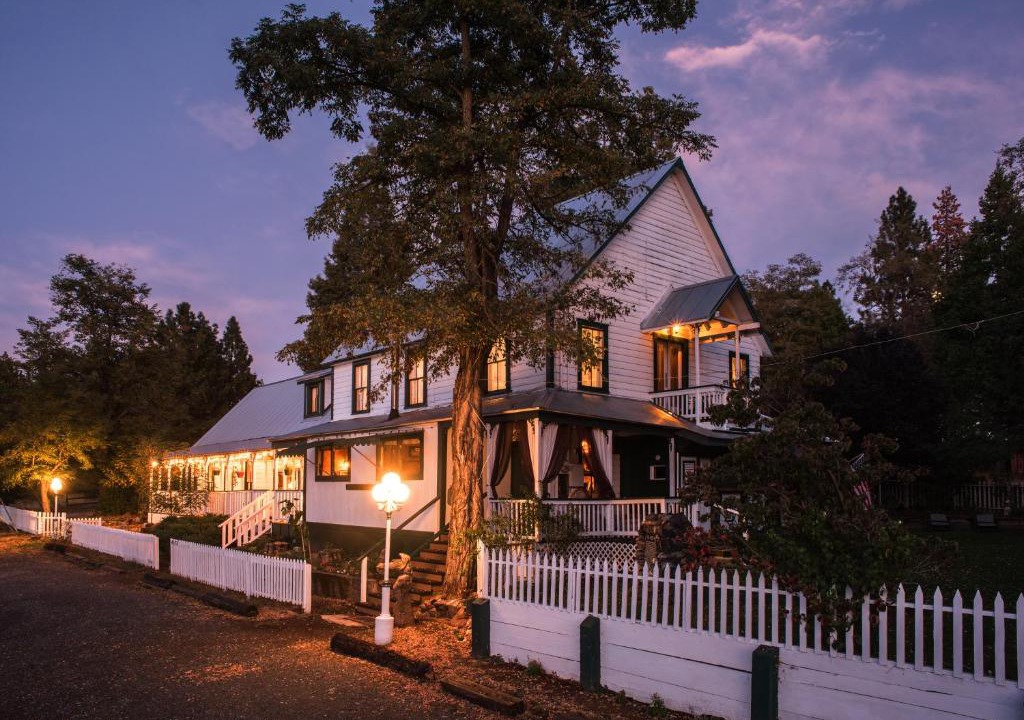 Avery Hotel | Avery Hotel