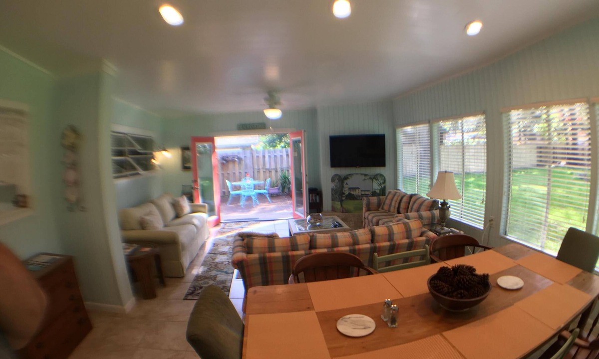 Jekyll Island Cottage | B Beach, Golf, Tennis and Fun for the whole family Sandy Toes & Salty Kisses B