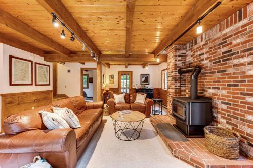 Bartlett House | Bartlett Vacation Rental w/Wraparound Deck!