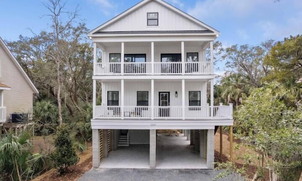 Edisto Island House | Beach Belle- Pet Friendly- Luxury Edisto Home