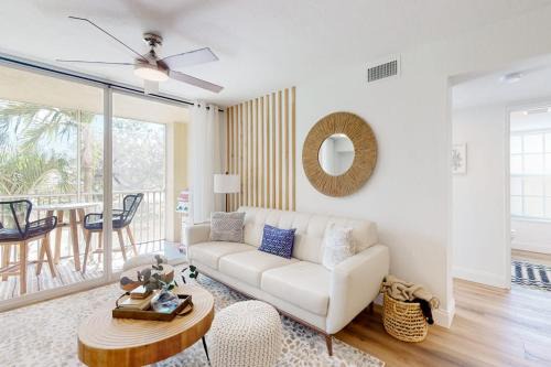 Winkler House | Beach Sunflower, Unit #516