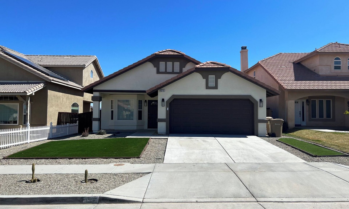 Hesperia House | Beatiful Home in Hesperia