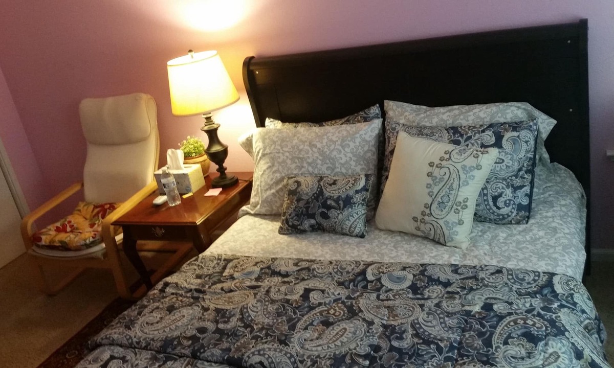 West Davis Manor Bed & Breakfast | Bed and Breakfast