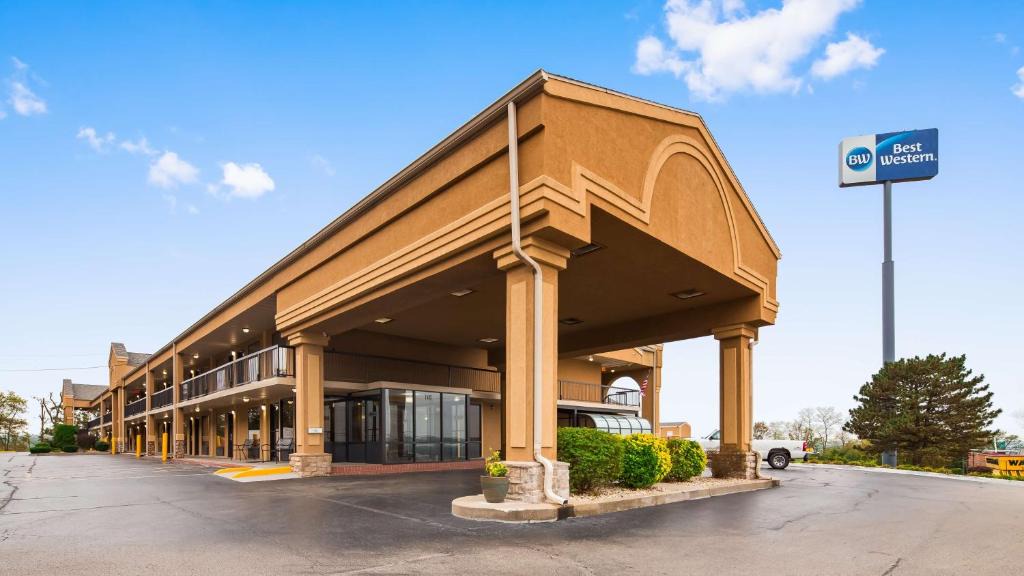Rolla Hotel | Best Western Coachlight