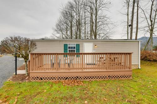 Waynesville House | Blue Ridge Mtns Group Getaway w/Hot Tub Access