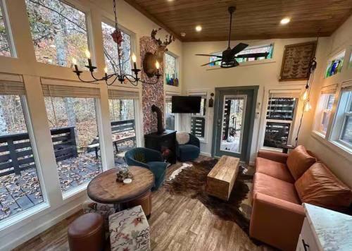 Mentone House | Blueberry Farm Cottage, Hot Tub, Creek, Game Room