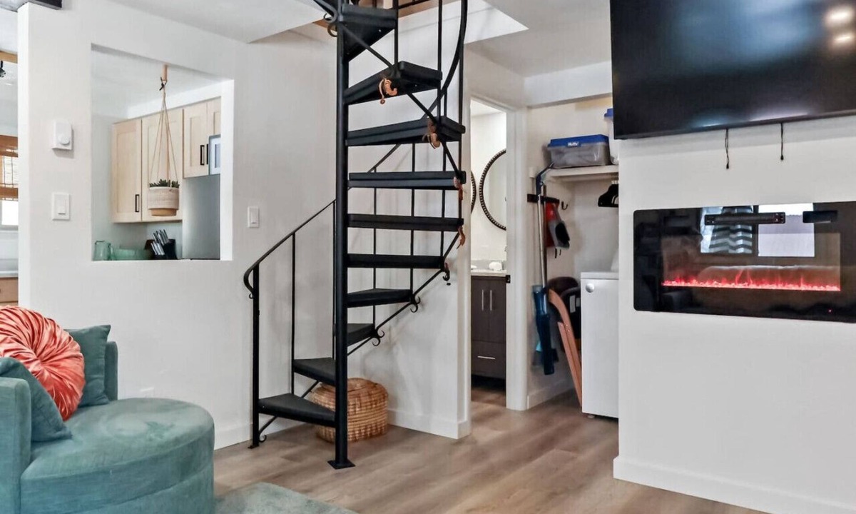 Durango Apartment | Boho Southwest Modern Unit 3 with Butte Mtn Views!