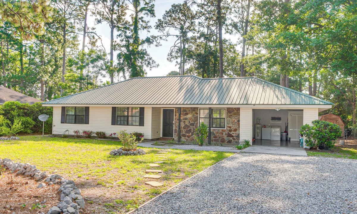 Brunswick House | Brunswick Retreat w/Patio & Grill, Near Beaches!