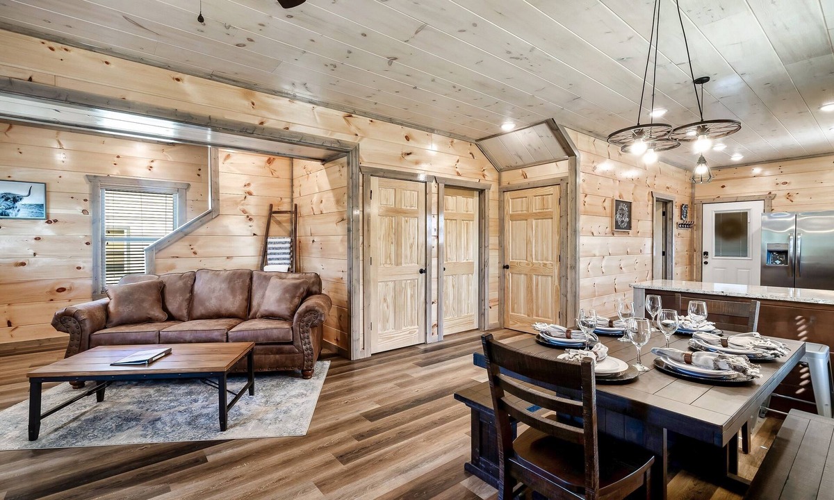 Sevierville Cabin | Cabin Bliss | Hot Tub, Games & Scenic Yard Escape