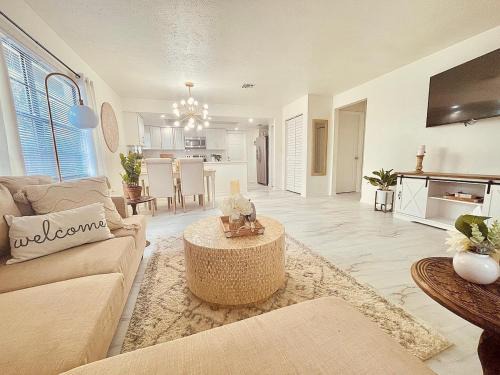 Pelican Apartment | Cape Coral Hideaway
