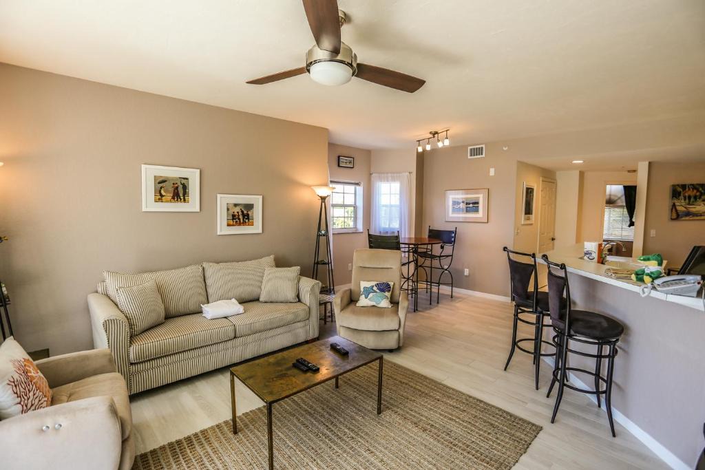 South Island Apartment | Captains Bay 303