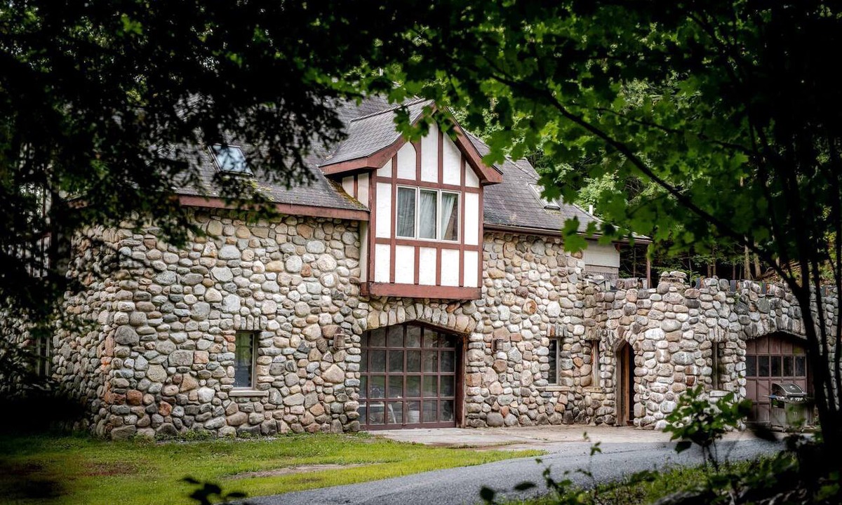 Bolton Landing Other | Castle Gatehouse Rental for a Unique Getaway near Bolton Landing, New York