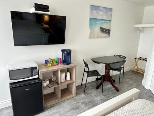 Cheticamp Hotel | Cheticamp Outback Inn