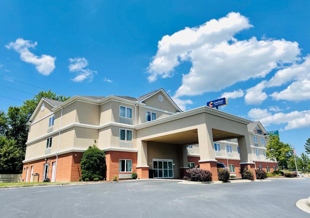 Gracewood Hotel | Comfort Inn & Suites Augusta Fort Gordon Area
