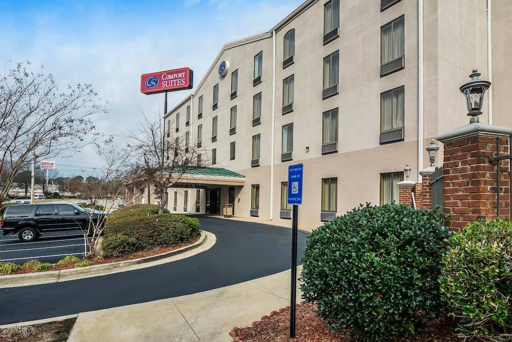 Columbus Hotel | Comfort Suites Columbus State University Area