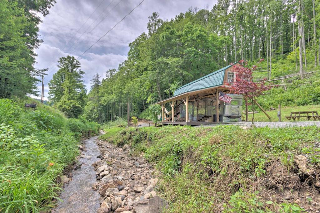 Marshall House | Converted Trailer w/Furnished Deck in Marshall!
