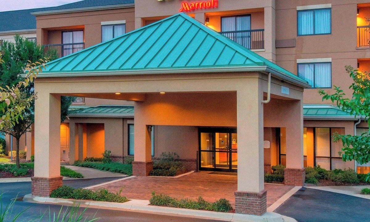 Prattville Hotel | Courtyard by Marriott Montgomery Prattville