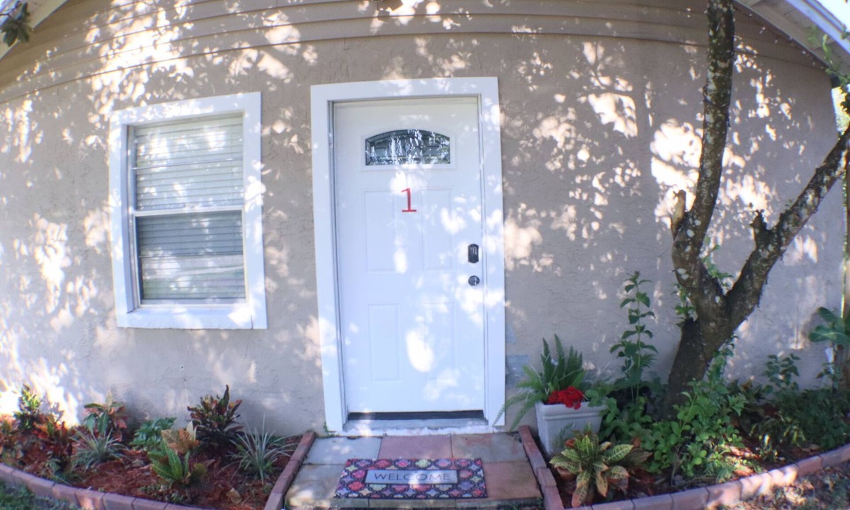 Altamonte Springs House | Cozy 1/1 private Suite, close to downtown Orlando and Advent Health Hospitals