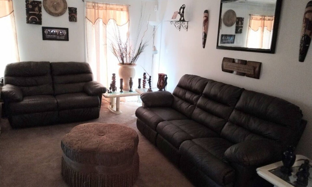 Jonesboro House | Cozy 1-bedroom house in perfect Jonesboro with AC, pool, yard, quiet & security