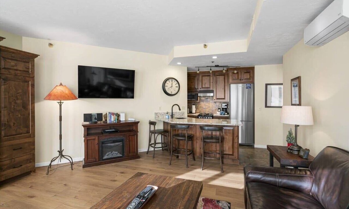 Downtown Park City Condo | Cozy 1BDR Condo - Heart of Town; Walk Everywhere!